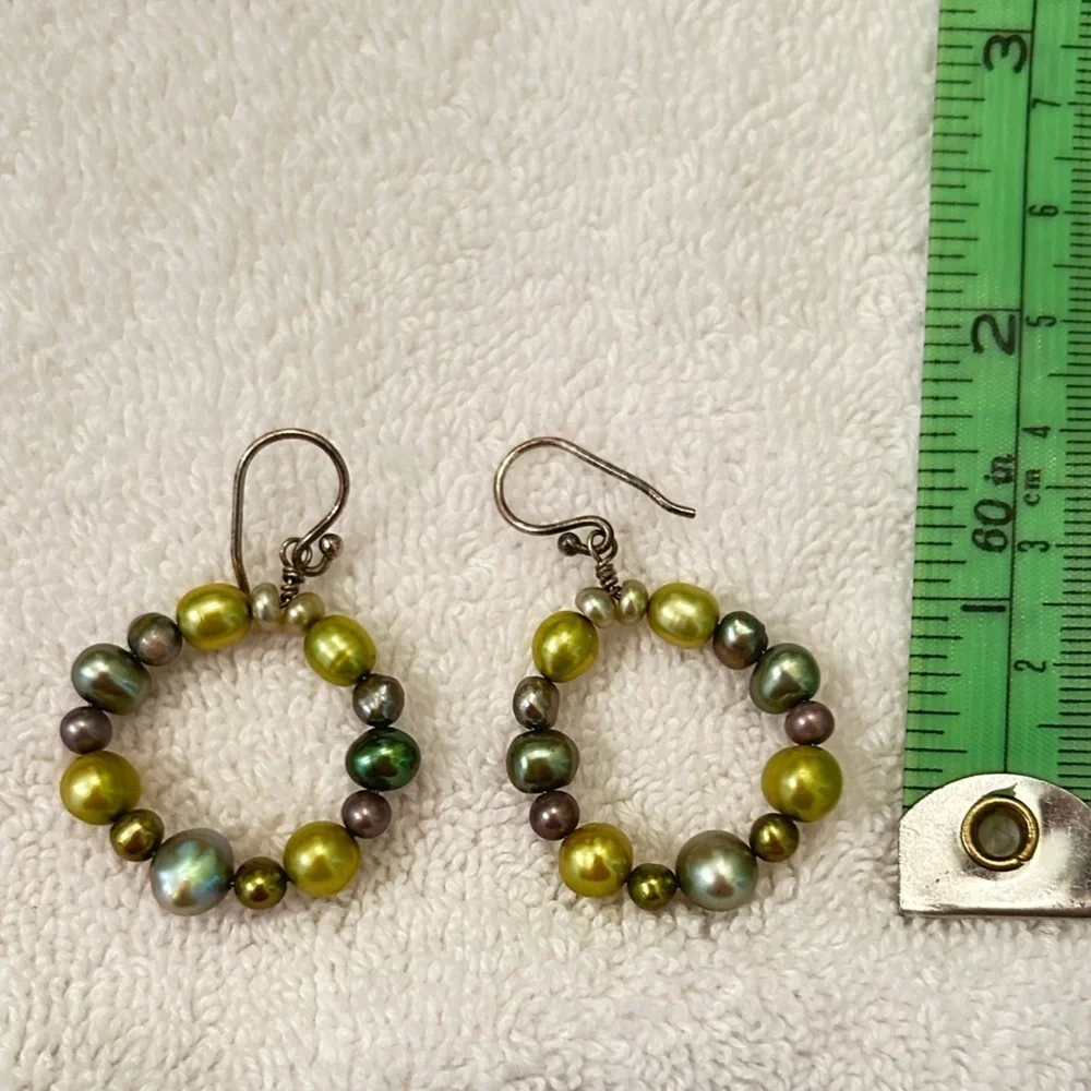 Coldwater creek Multi green circle faux Pearl pierced earrings in original box